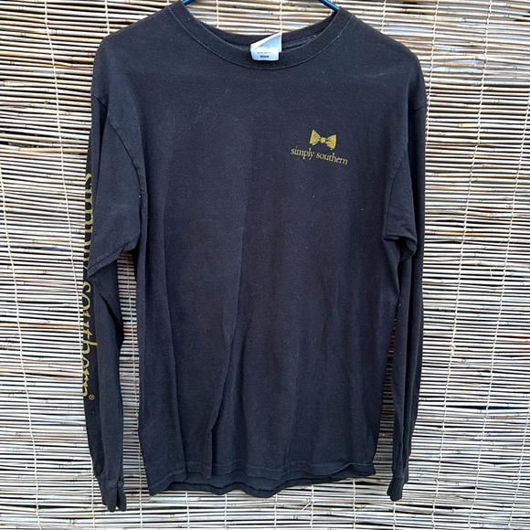 Simply southern size medium long sleeve shirt - Picture 2 of 2